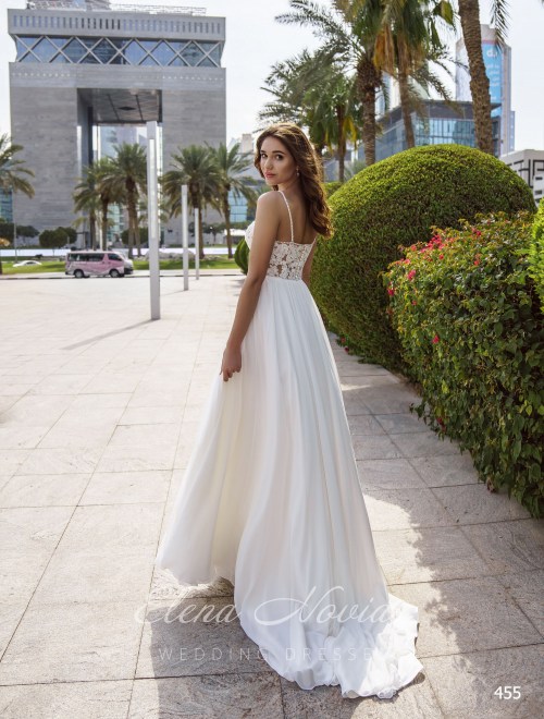 Пышное свадебное платье с гипюровым корсетом от ТМ Elena Novias 455